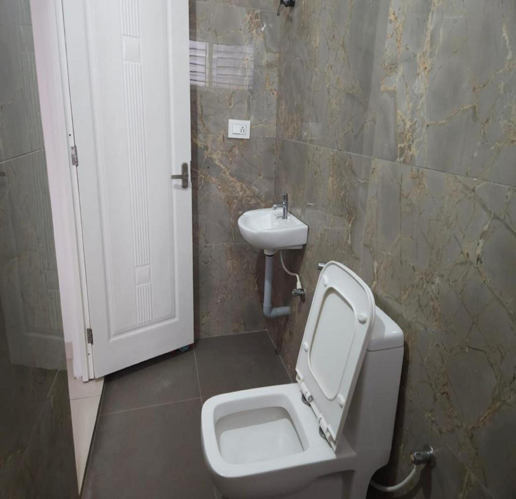 Thulasi Avenue Inn Pollachi Luaran gambar