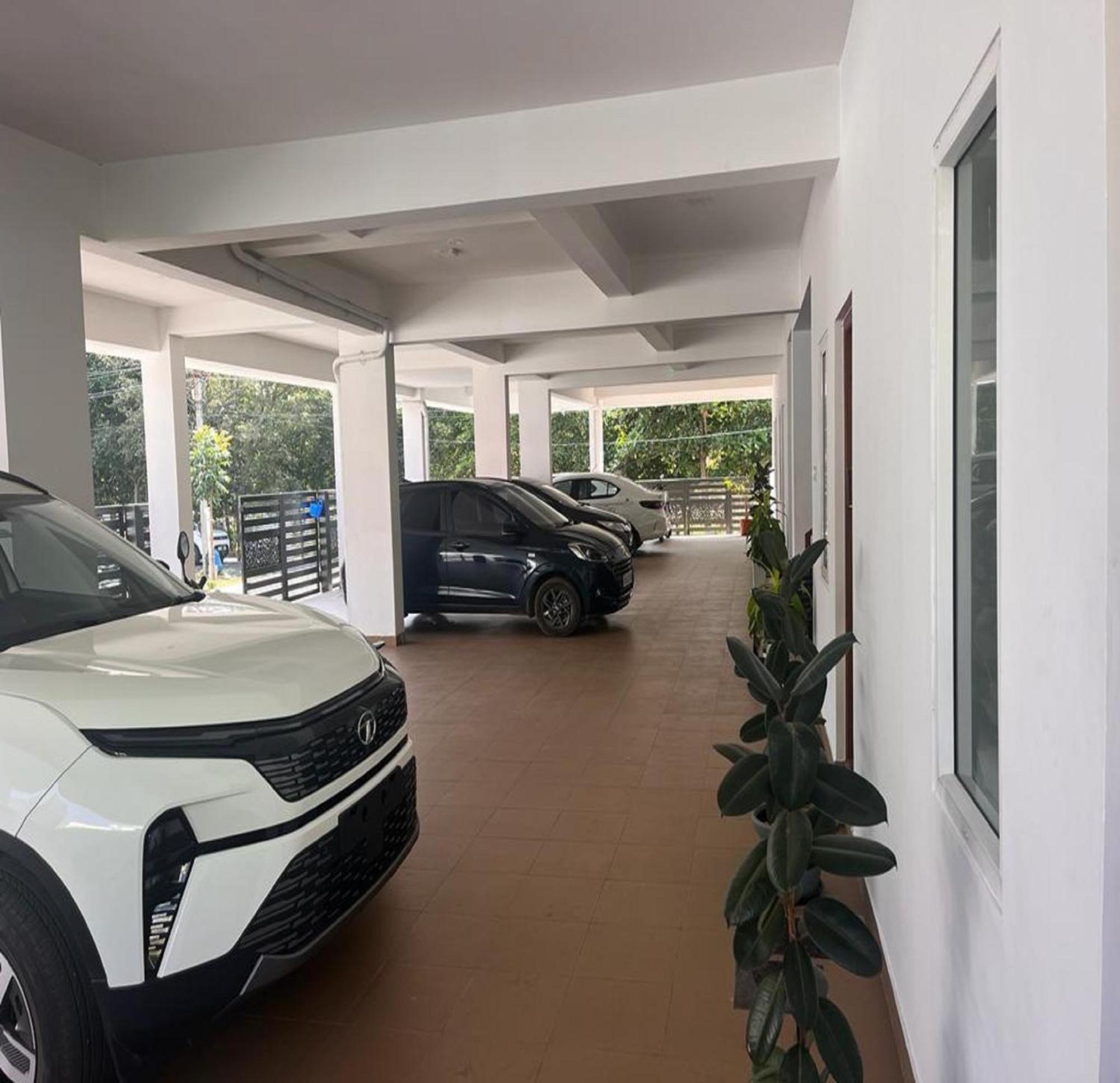 Thulasi Avenue Inn Pollachi Luaran gambar