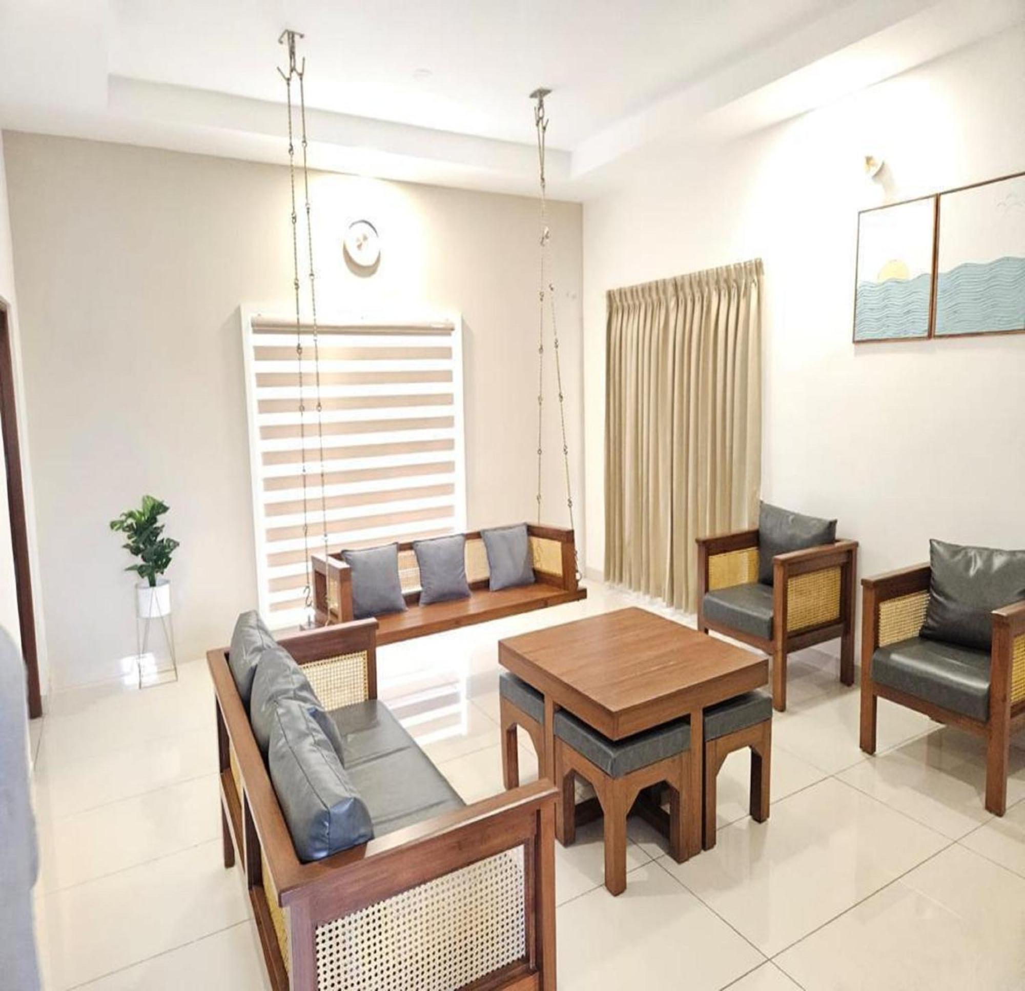 Thulasi Avenue Inn Pollachi Luaran gambar
