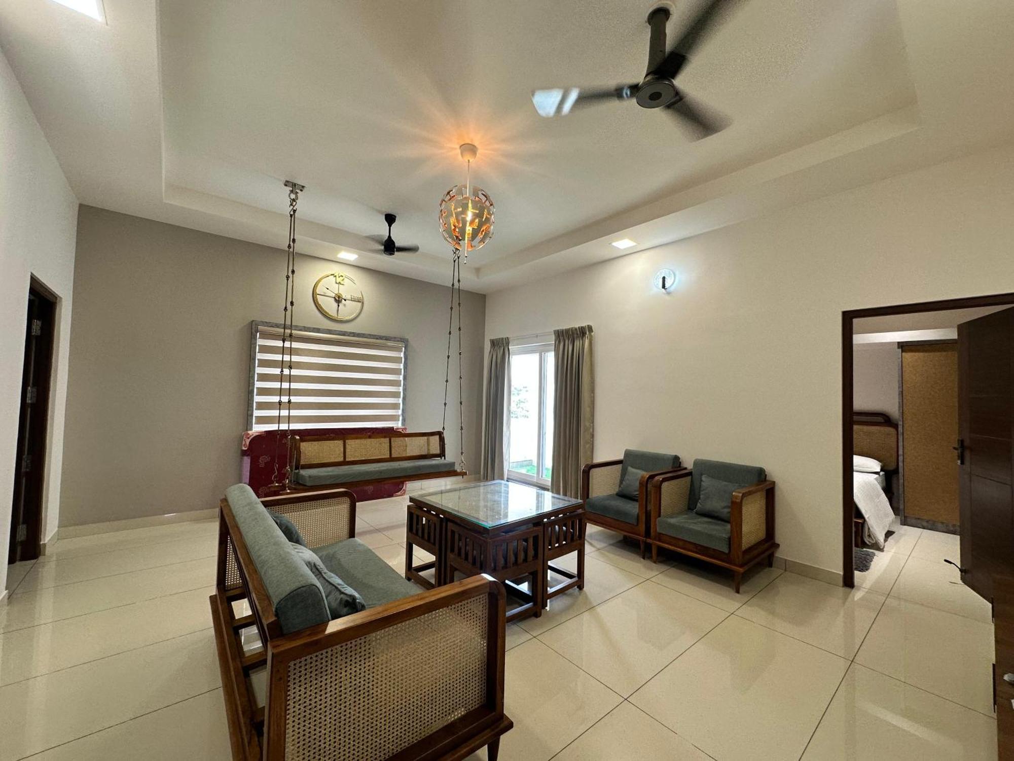 Thulasi Avenue Inn Pollachi Luaran gambar
