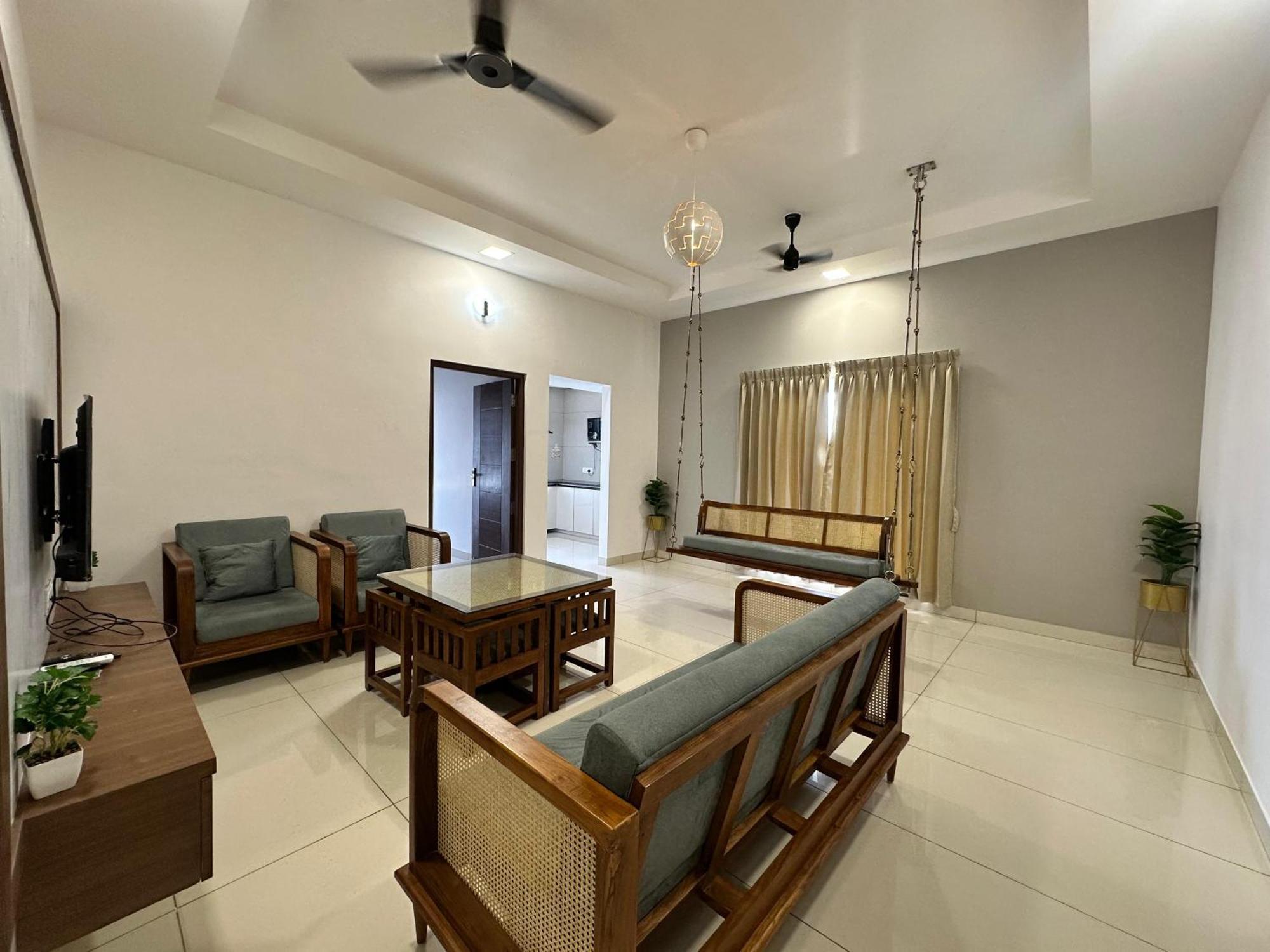 Thulasi Avenue Inn Pollachi Luaran gambar